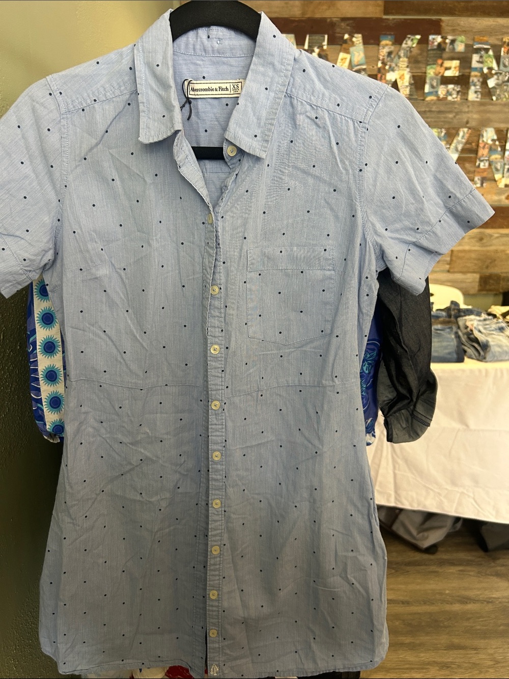 Abercrombie & Fitch Light Blue Short-Sleeve Button-Down Dress Pockets